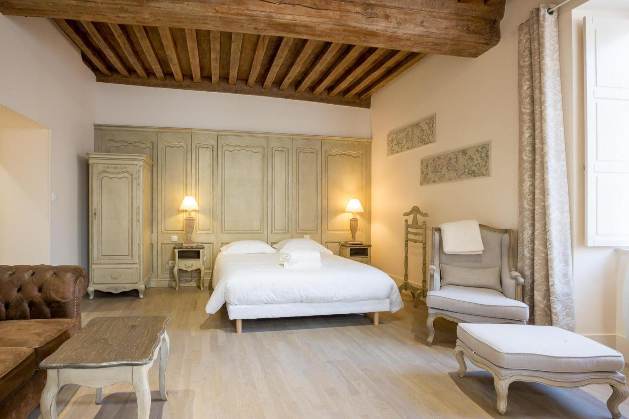 Le Cara Omael 2D Beaune (Cote d'Or) Quarto foto